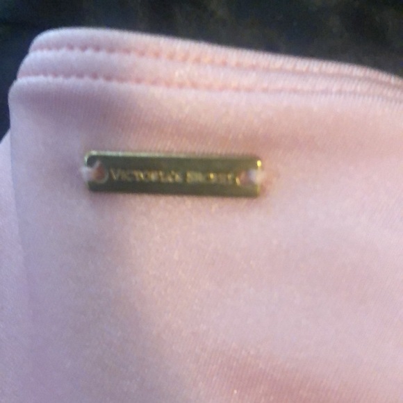 Victoria’s Secret Coral Pink Push Up Halter Bikini - Picture 11 of 13